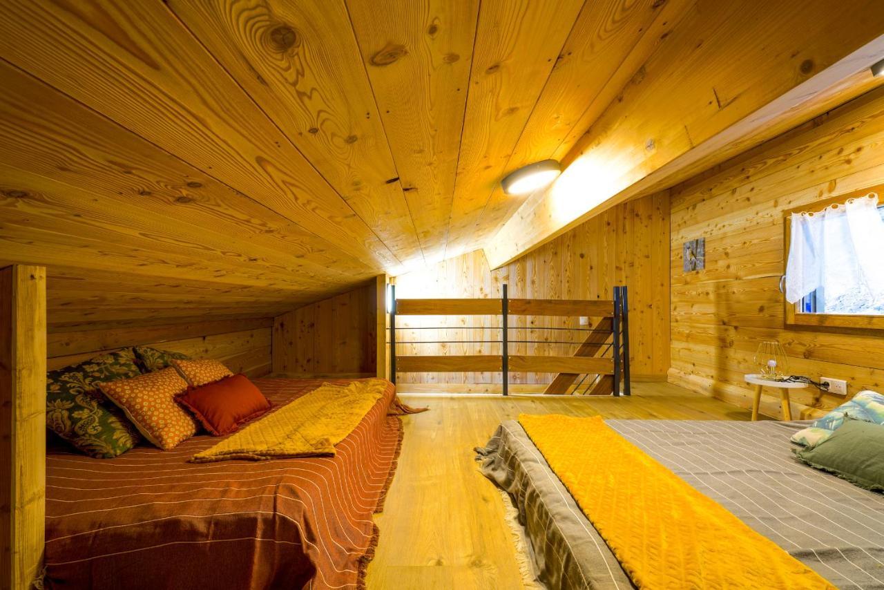 Le Mont Besset Bed & Breakfast Lalouvesc Exterior photo